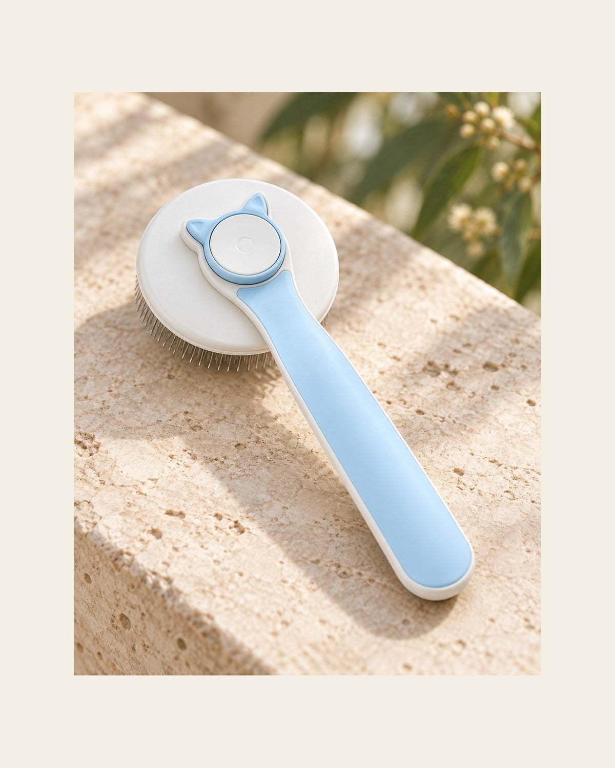 Coat Brush — Self-Cleaning Slicker — coat brush detail